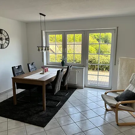 Eifel-ring Apartment *